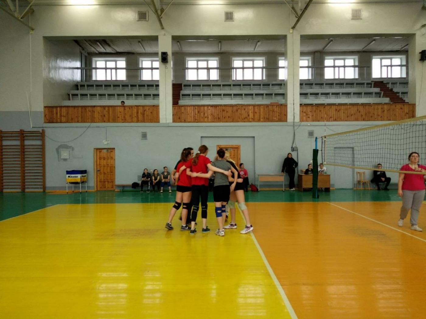 Волейбол - игра, которая заставляет двигаться вперёд